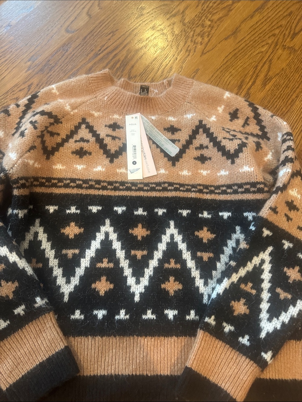 BLOOMINGDALES Aqua brand Crewneck Fair Isle Sweater in Camel and Black NWT